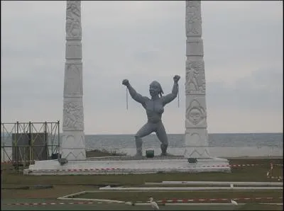 rig sur le front de mer, ce monument symbolise la libration des esclaves. Dans quelle ville se trouve-t-il ?