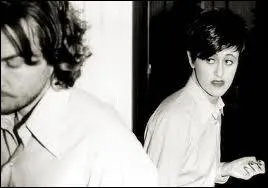  Missing  est un succs musical de 1994. Quel groupe en est l'interprte ?