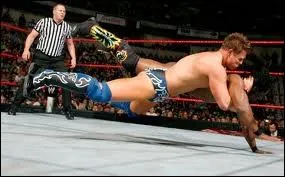 Compltez le nom de cette prise appartenant  The Miz : Skull ... ... ... . . Finale