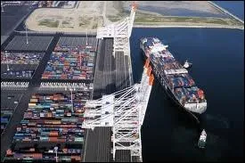 Avec son titre  Le Frunkp , Alphonse Brown revendiquait la puissance du port...