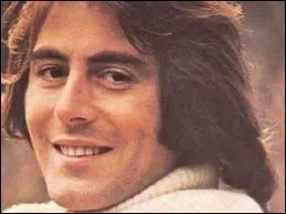 Compltez les paroles de Michel Delpech :  Dieu ! Mais que Marianne tait jolie quand elle marchait dans les rues de...  .