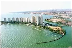 Voici la ville de Maracaibo vue du ciel. O est-ce ?