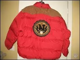 Quelle est la marque de cette doudoune (modle confectionn  partir de 1987) ?