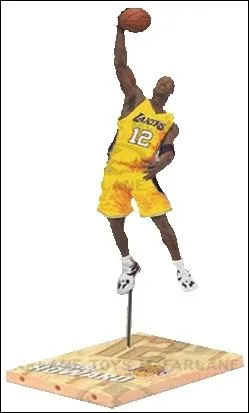 Qui est ce joueur qui joue chez les Lakers ?