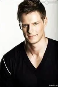 Quelle est la date d'anniversaire de Matthieu Delormeau ?