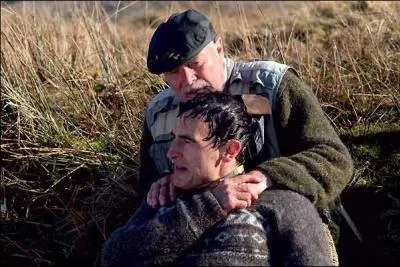 Antoine Milot, la quarantaine, a tout pour tre heureux : une femme qu'il adore, deux enfants, une belle maison, de l'argent. Mais un jour il s'vertue  dmolir ce bel difice.