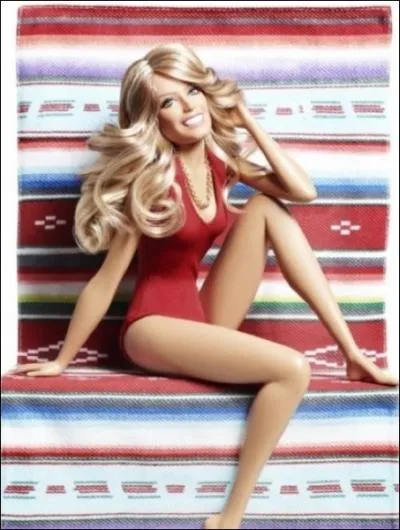 Reconnaissable  la pose et  la tenue, entre autres indices, quelle est cette poupe ?