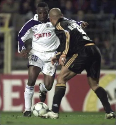 Le club quitte la ligue des champions avec les honneurs en s'imposant 2-0 face au Real de Madrid. Quelle fut la consquence de cette dfaite pour les madrilnes ?