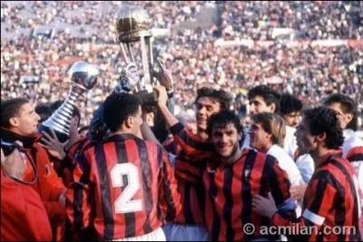 En quelles annes ce club a-t-il remport ces 2 victoires ?