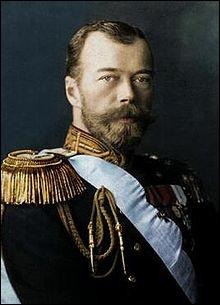 Ce tsar a été assassiné avec toute sa famille et son personnel, par les bolcheviks dans la nuit du 16 au 17 juillet 1918. Comment se nommait-il ?  