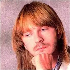  J'ferai l'tour du monde, pour voir  chaque tape. Si tous les gars du monde , veulent bien m'lacher la grappe...  