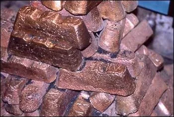 Lorsque le cuivre s'oxyde, il s'agit d'un processus :