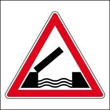 Si vous rencontrez ce panneau sur votre route, il vous annonce que vous allez rencontrer :