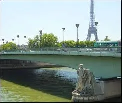 Sous ce pont parisien, Lady Diana est dcde. Quel est son nom ?