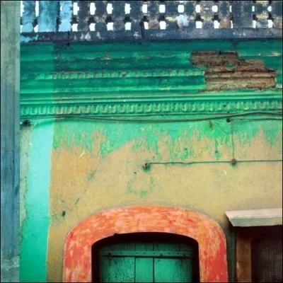 Cet album est de ... .