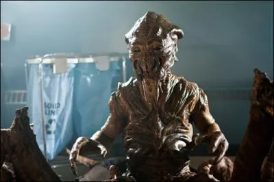 Quel nom les membres de la seconde division ont-ils donn  cet alien ?