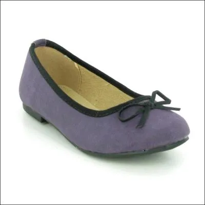 Elle dsigne aussi une danseuse.