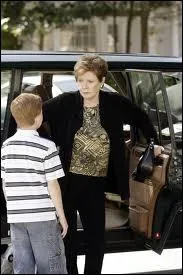 Comment s'appellent sa mre et son pre (dcd) ?