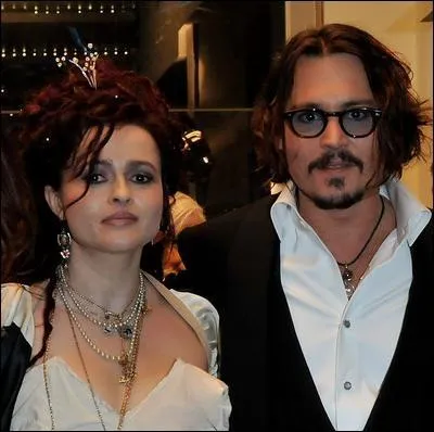 Respectivement compagne et ami de Tim Burton, ils tiennent des rles titres dans bon nombre de ses films, comme 'Dark Shadows' ou encore 'Alice au pays des merveilles'. Connaissez-vous ce duo ?