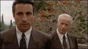 Dans quel volet de la trilogie Le Parrain' interprte-t-il le rle de Don Altobello' ?