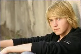 Qui est cette clbrit ?