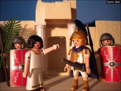 Littrature. Entre 251 et 184 naquit un genre alimentaire pour les auteurs, qui plat au peuple en peignant la vie quotidienne.