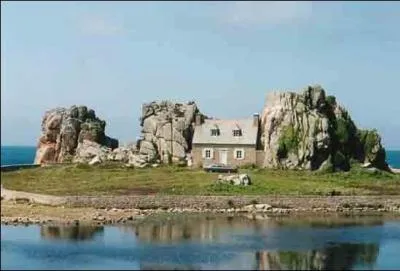 Dans ce film de Michael Mayer, sorti en 2007, dont Colin Farrell et Robin Wright tiennent la vedette, comment est la maison ?