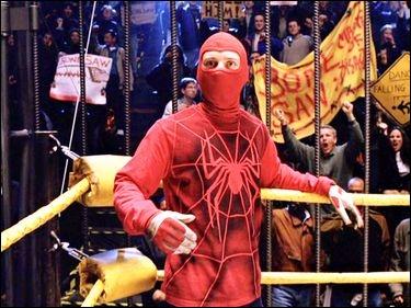 Dans ce film, Peter Parker ne porte pas son costume habituel, pour la premire fois dans cette scne on le nommera Spider-Man. De quel film s'agit-il ?