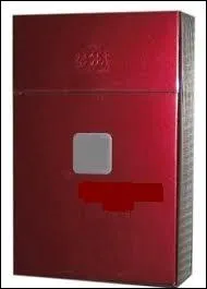 Et ce paquet tout rouge appartient  quelle marque ?