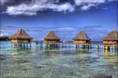 Il fut l'animateur d'une mission tlvise intitule   Les Annes bonheur  !