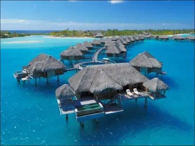 Si l'on btissait la maison du bonheur, la plus grande pice serait la salle d'attente !