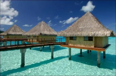 Terminez ce proverbe : Le mal vient  cheval ...