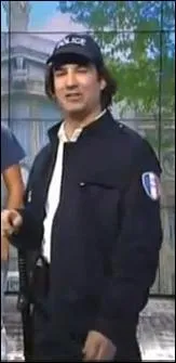 Dans quel Ondar Show participe-t-il au sketch des Lascars Gays dguis en policier ?