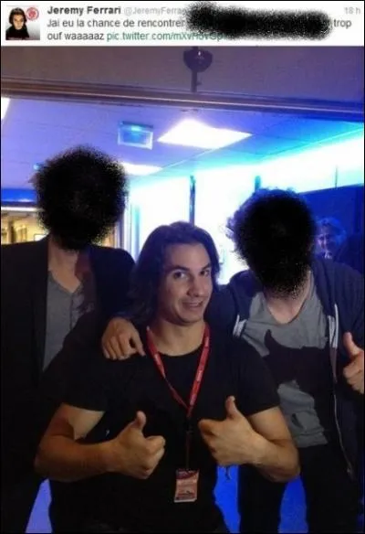 Avec qui fait-il  La Tourne du Trio  ?