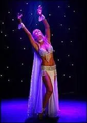 Les danseuses dansent :