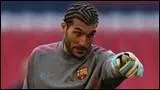Qui est ce gardien de but remplaant du FC. Barcelone ?