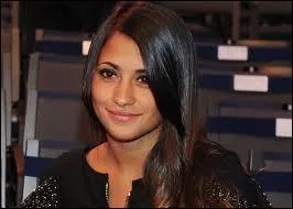 Quelle est la copine actuelle de Leo Messi en janvier 2013 ?