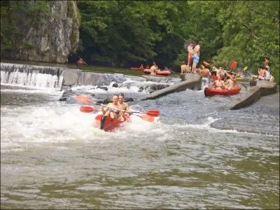 La Lesse est un affluent de : (  Anseremme)