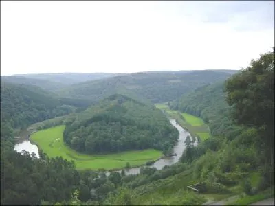 La Semois est un affluent de : (  Montherm )