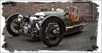 Voici la  trois pattes  d'un homme qu'il ne faut surtout pas inviter chez soi. Dans quel film voit-on cette voiture ?