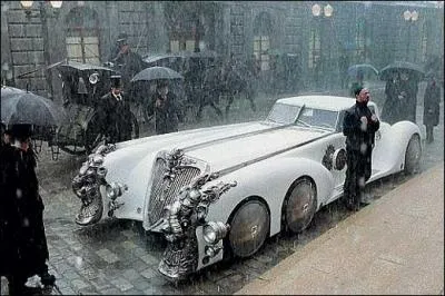 Cette voiture  six roue trs style apparat dans un film sortis dans les annes 90 avec Sean Connery... sauriez-vous l'identifier ?