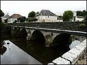 La Loue, rivire du Prigord, est un affluent ...