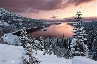 Dans quelle rgion du monde se droule ce film, magnifique mais nanmoins pas trs raliste,  Le territoire des loups  ?
