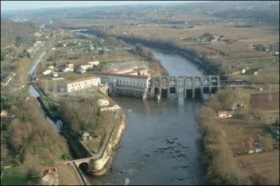 Sur quelle rivire a t construit le barrage des Tuillires, entre 1905 et 1908 ?