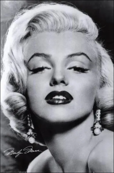 Enfin, une question facile : qui est-elle ?