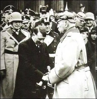 Par qui Hitler va-t-il tre nomm chancelier en 1932 ?