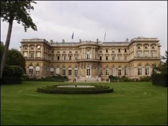 O vous rendez-vous si vous tes attendu au ministre des Affaires trangres ?