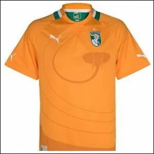 Lors de quel grand tournoi la Cte d'Ivoire porte-t-elle ce maillot ?