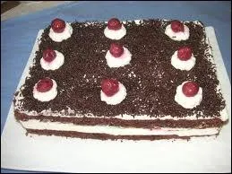 Quelle gourmandise domine dans une fort noire ?