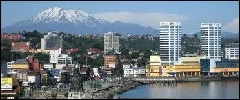 Quel pays abrite Puerto Montt ?